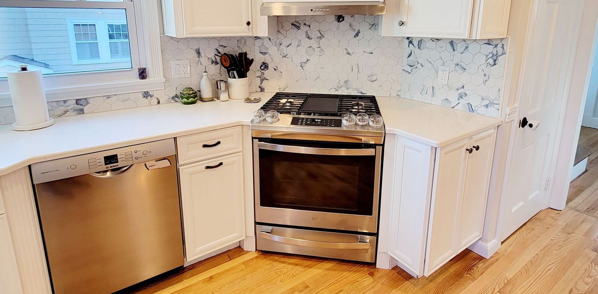 Picture of completed kitchen renovation