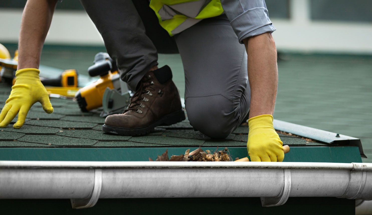 gutter-cleaning-sarasota