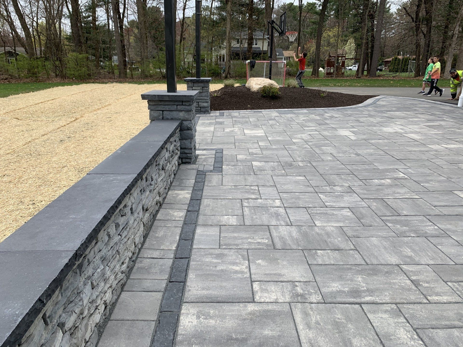 Retaining Wall Patio Installers