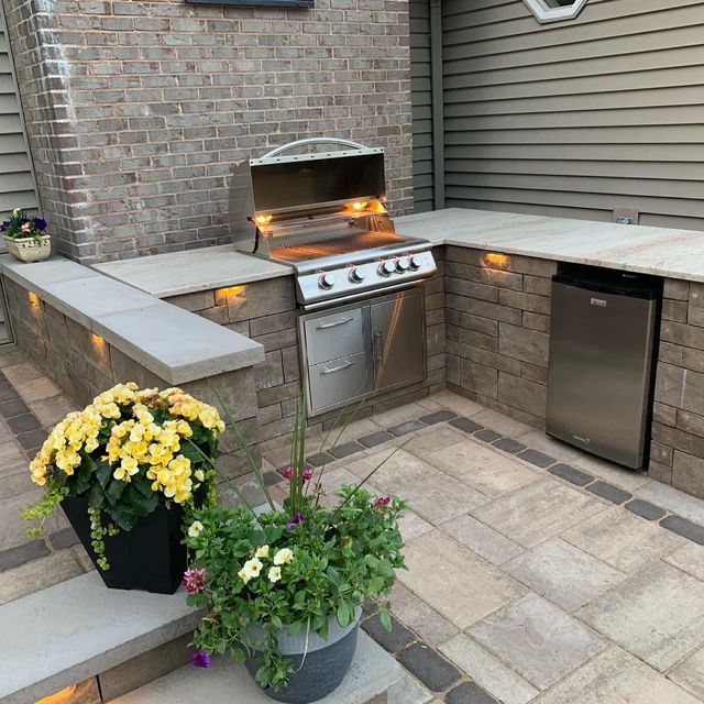 Should You Cover an Outdoor Kitchen?