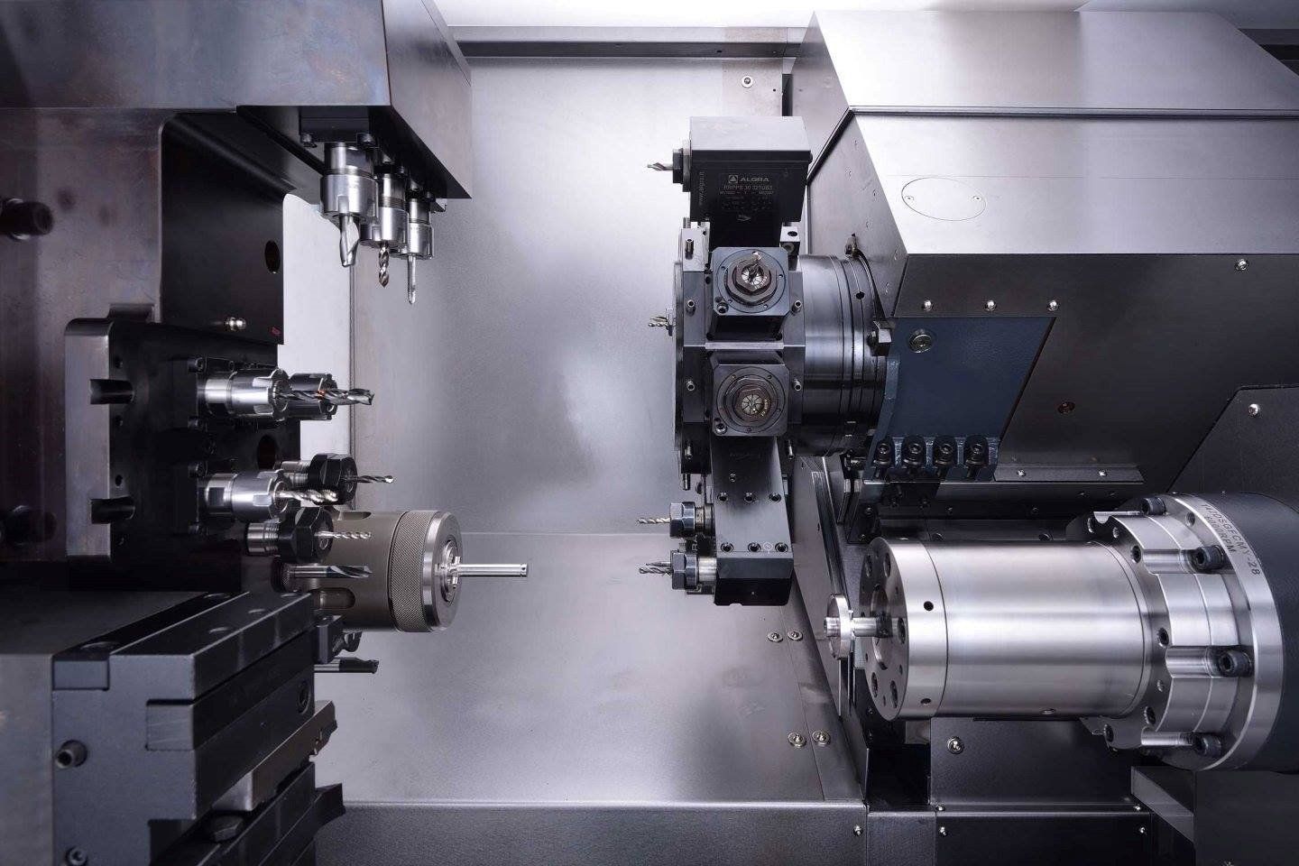 macchinario per la lavorazione dell'acciaio