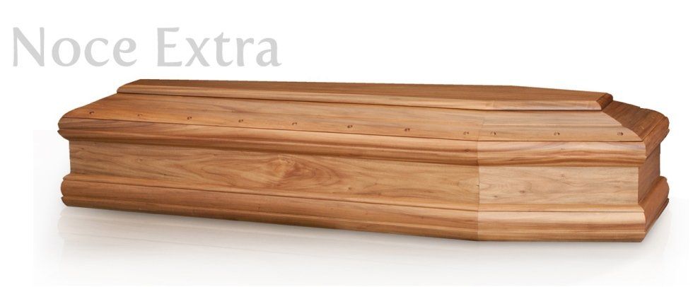 sarcofago in legno chiaro