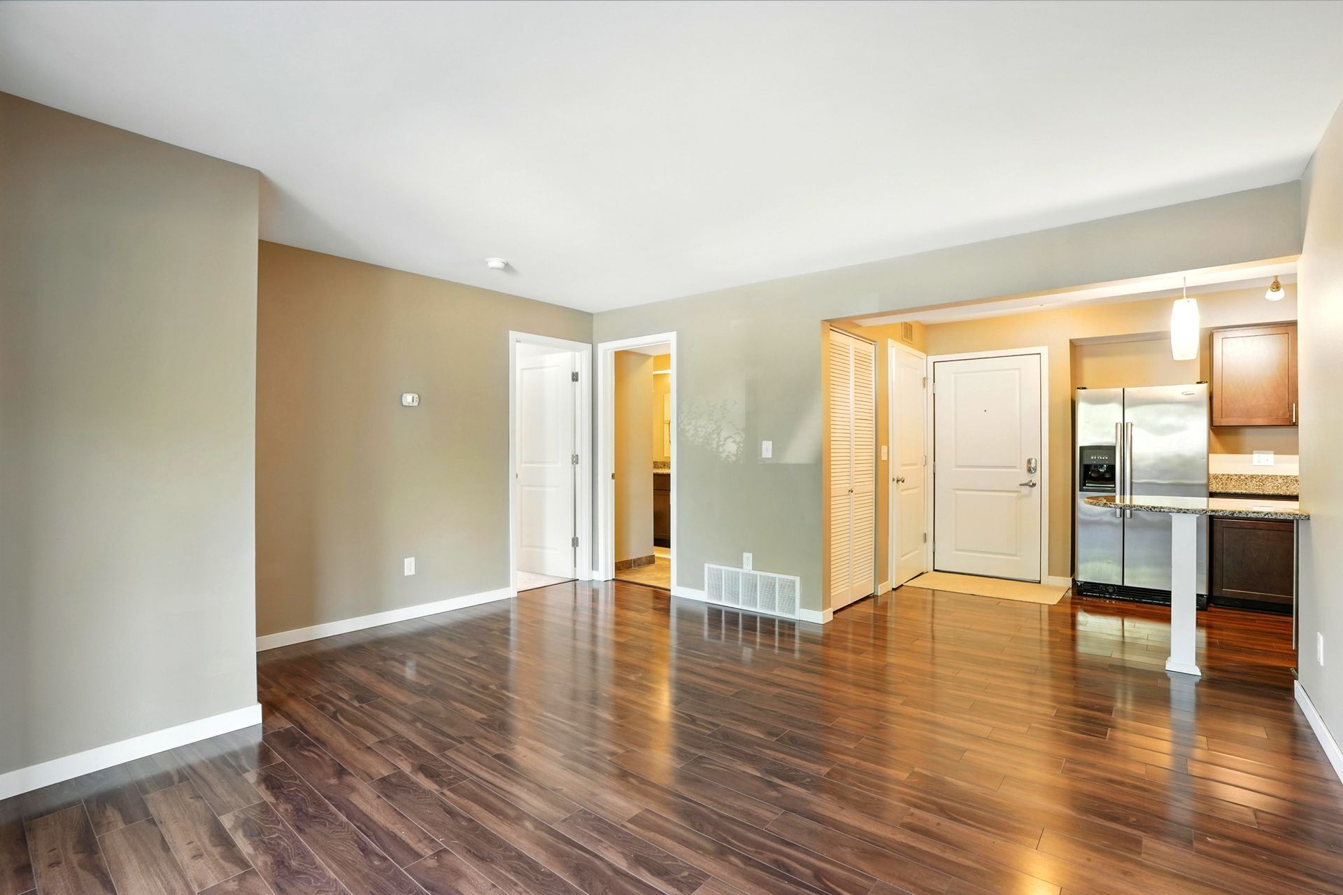 Oakcrest Condominiums