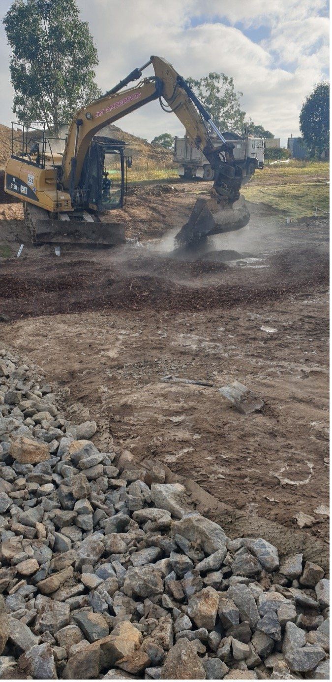Workers — Rural Projects in Coopernook, NSW