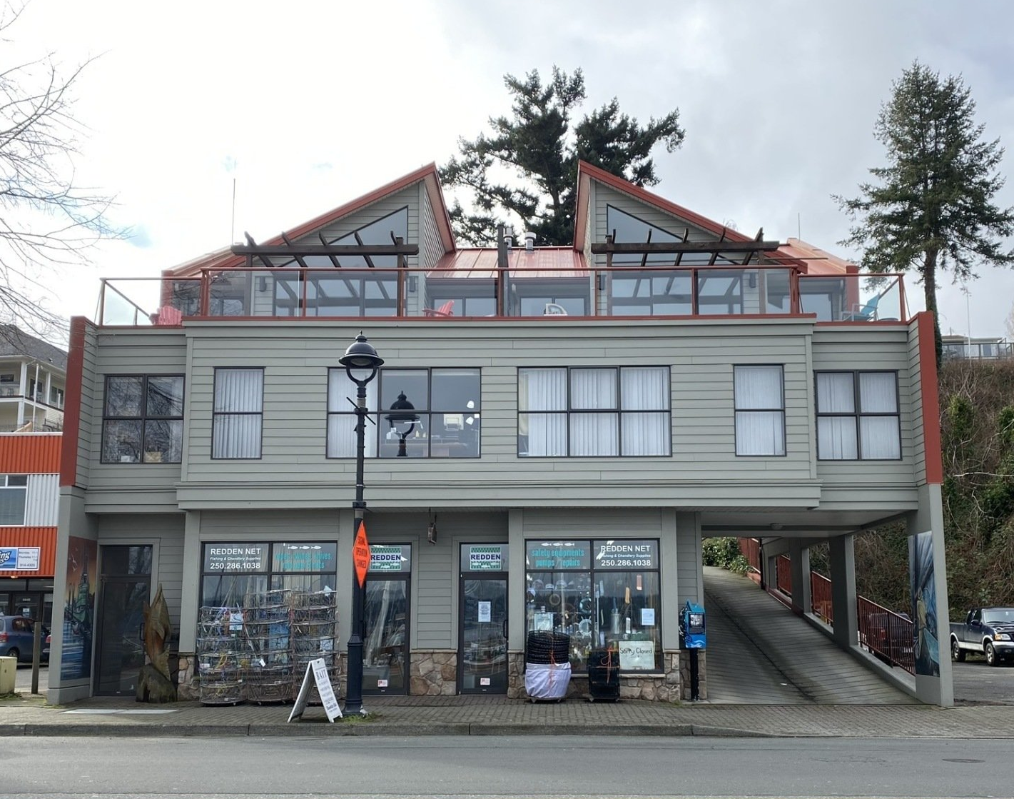 Redden Net, 690 Island Highway, Campbell River