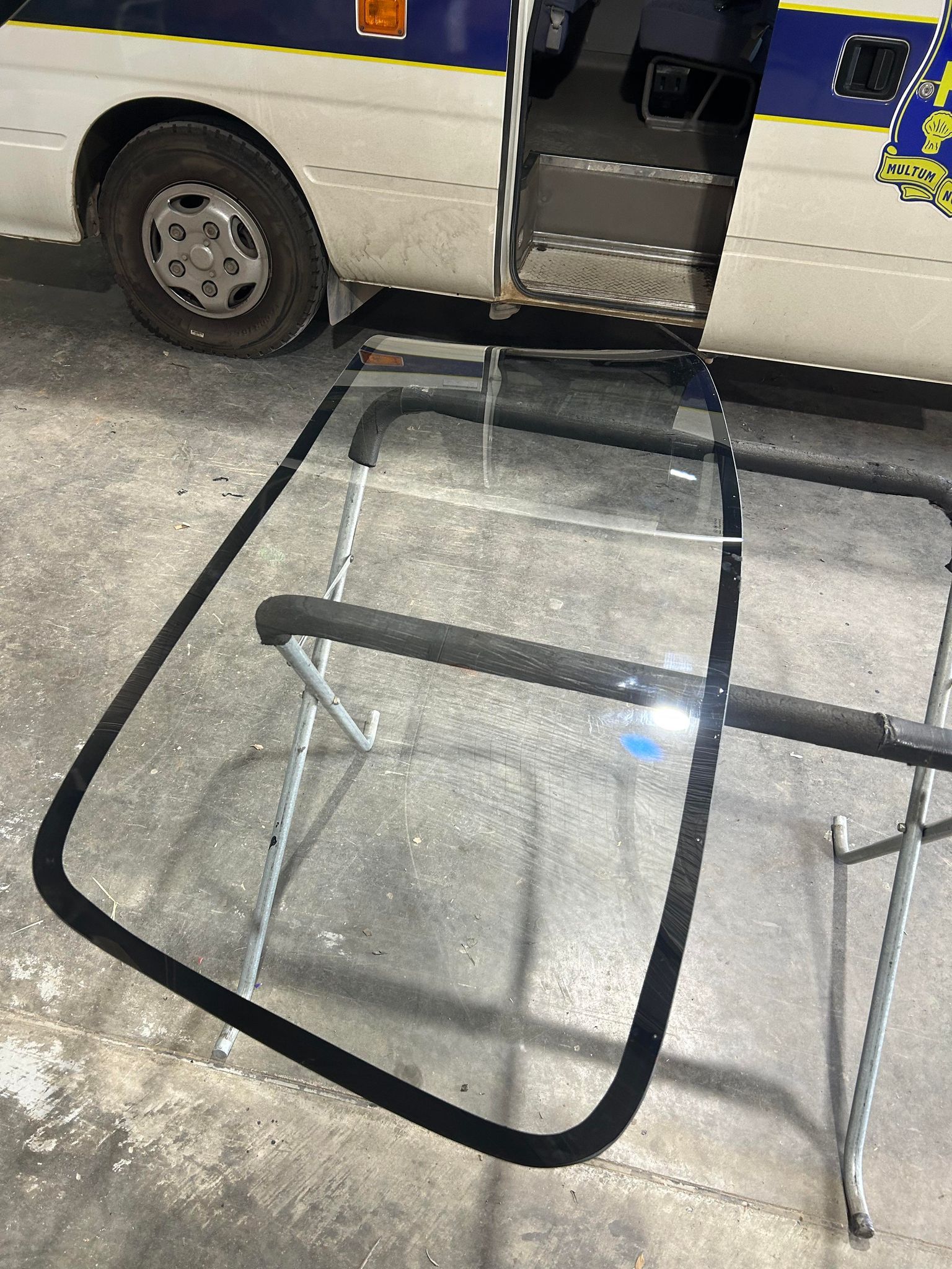 Rear Windows — Forbes, NSW — Butlers Windscreens