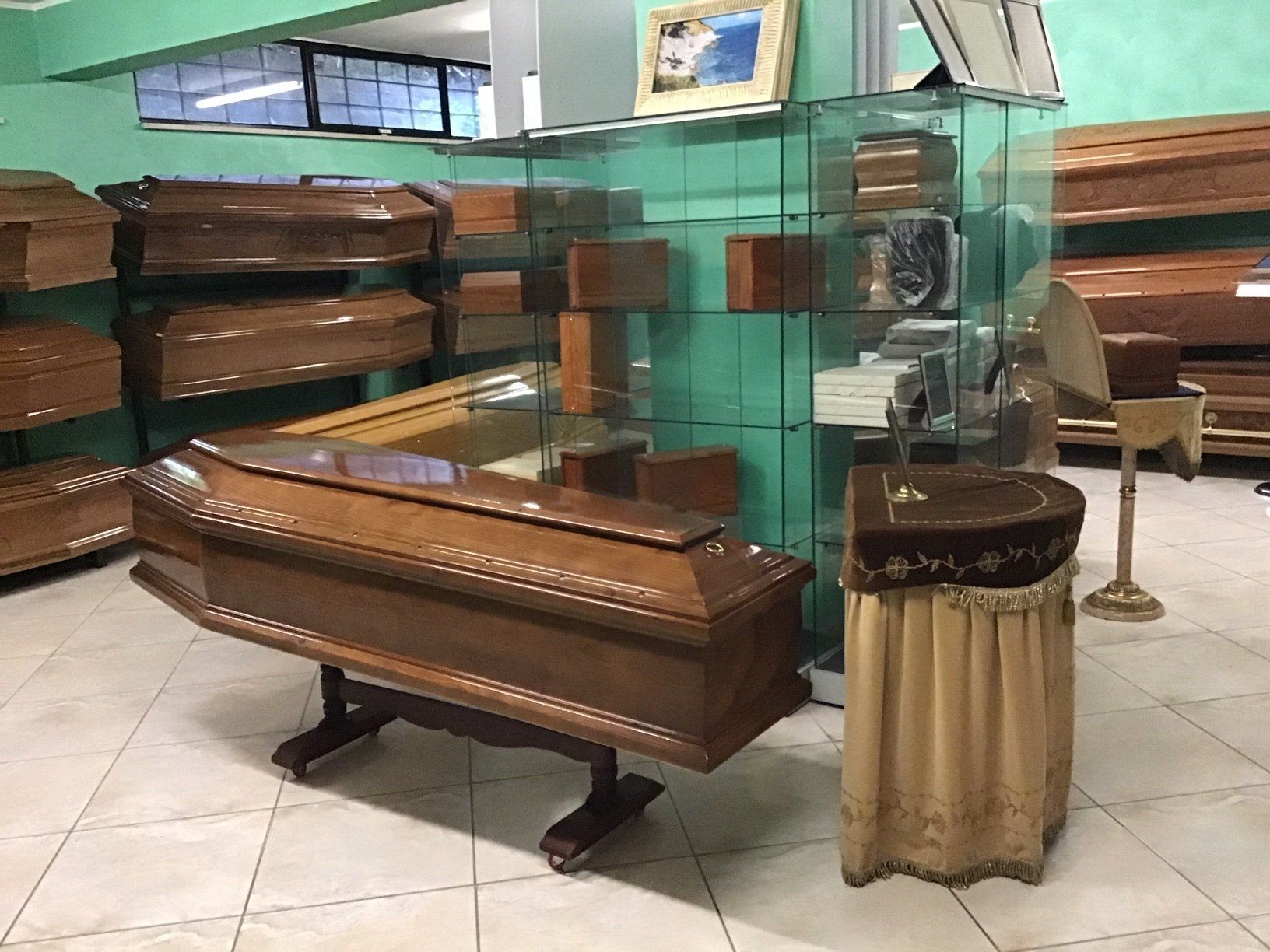 showroom cofani funebri