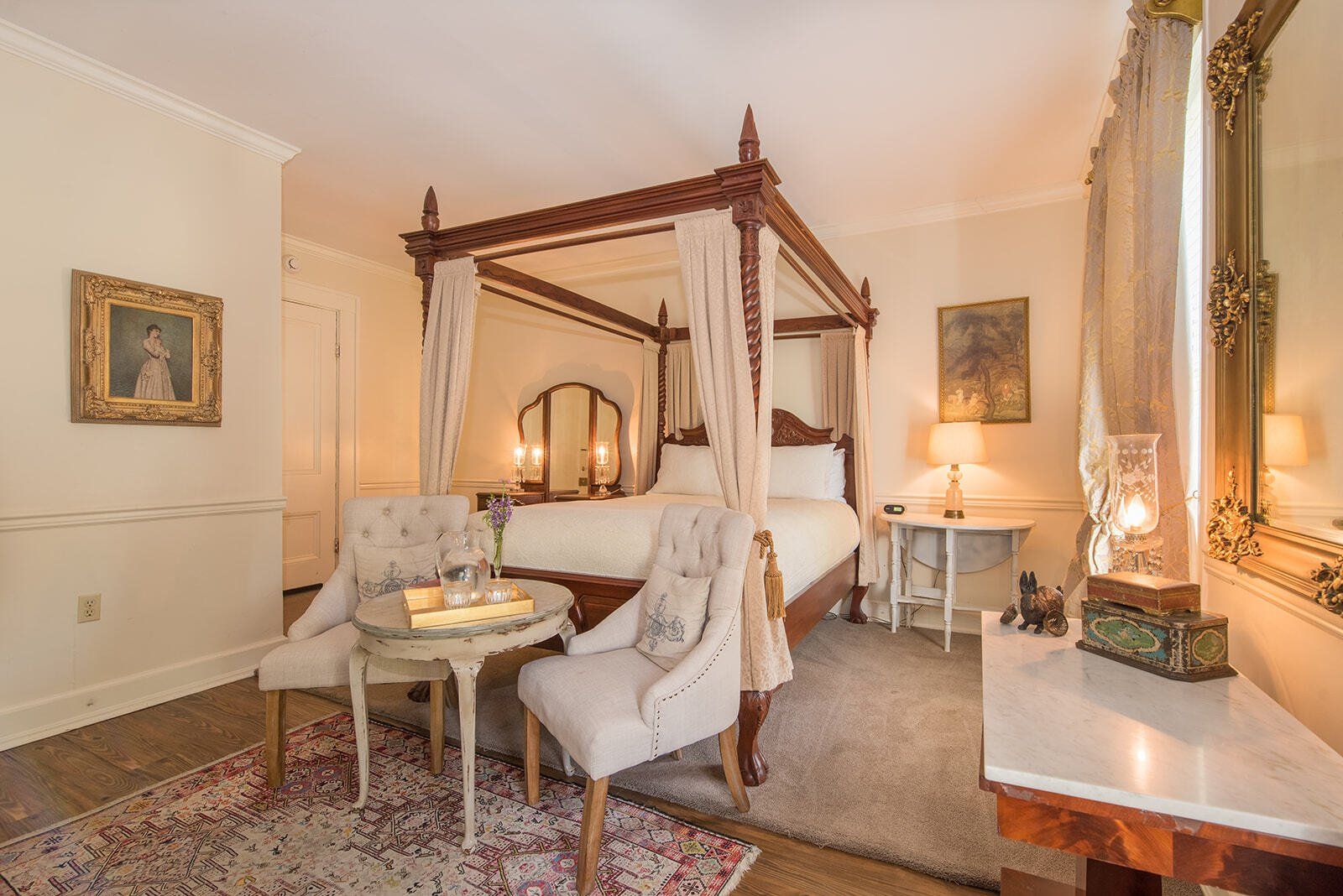 The Douglas Room — Natchez, MS — The Burn Luxury Inn