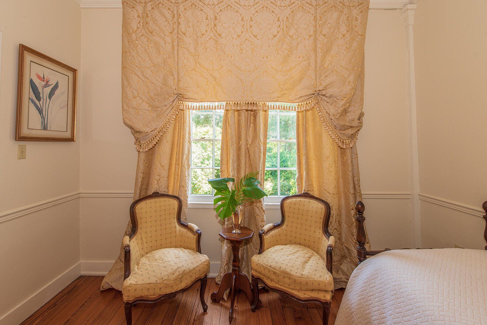 Ernestine Room — Natchez, MS — The Burn Luxury Inn