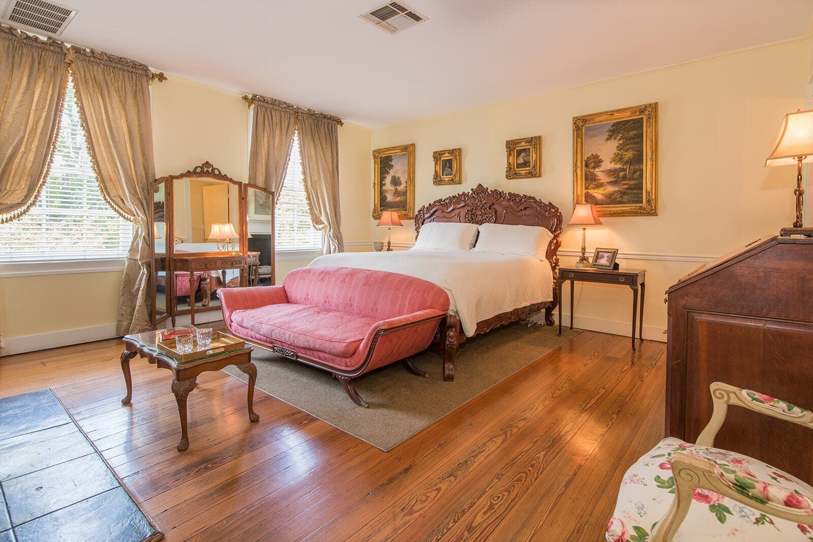 Laura Bed Room — Natchez, MS — The Burn Luxury Inn