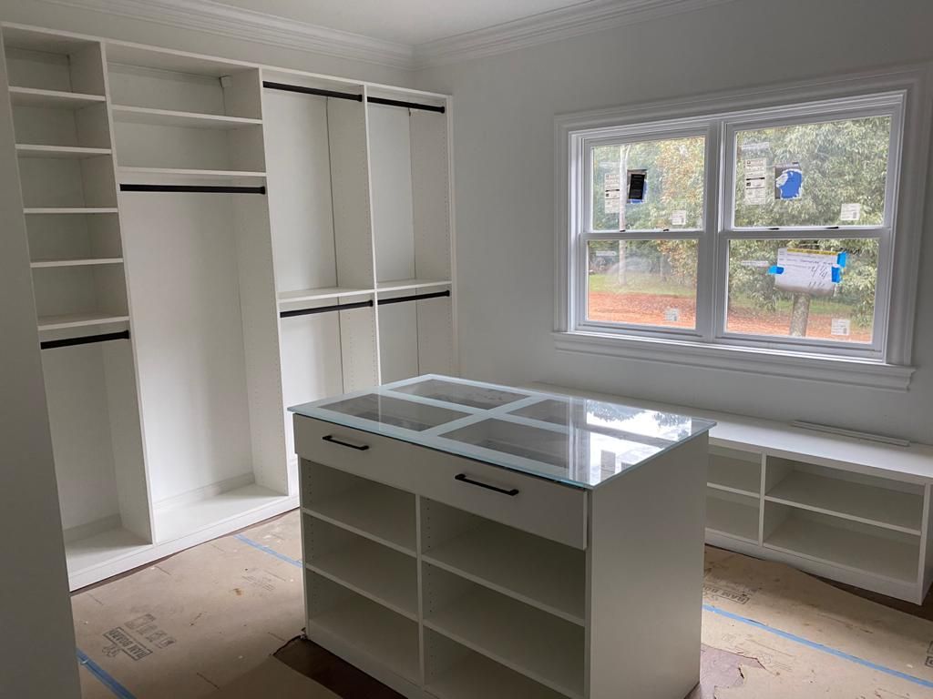 There is a large island in the middle of the room.