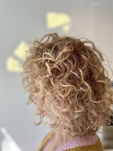 Curly hair specialst, krullenkapper, krullend haar specialist
