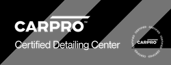 Un logo noir et blanc pour le centre d'esthétique certifié Carpro