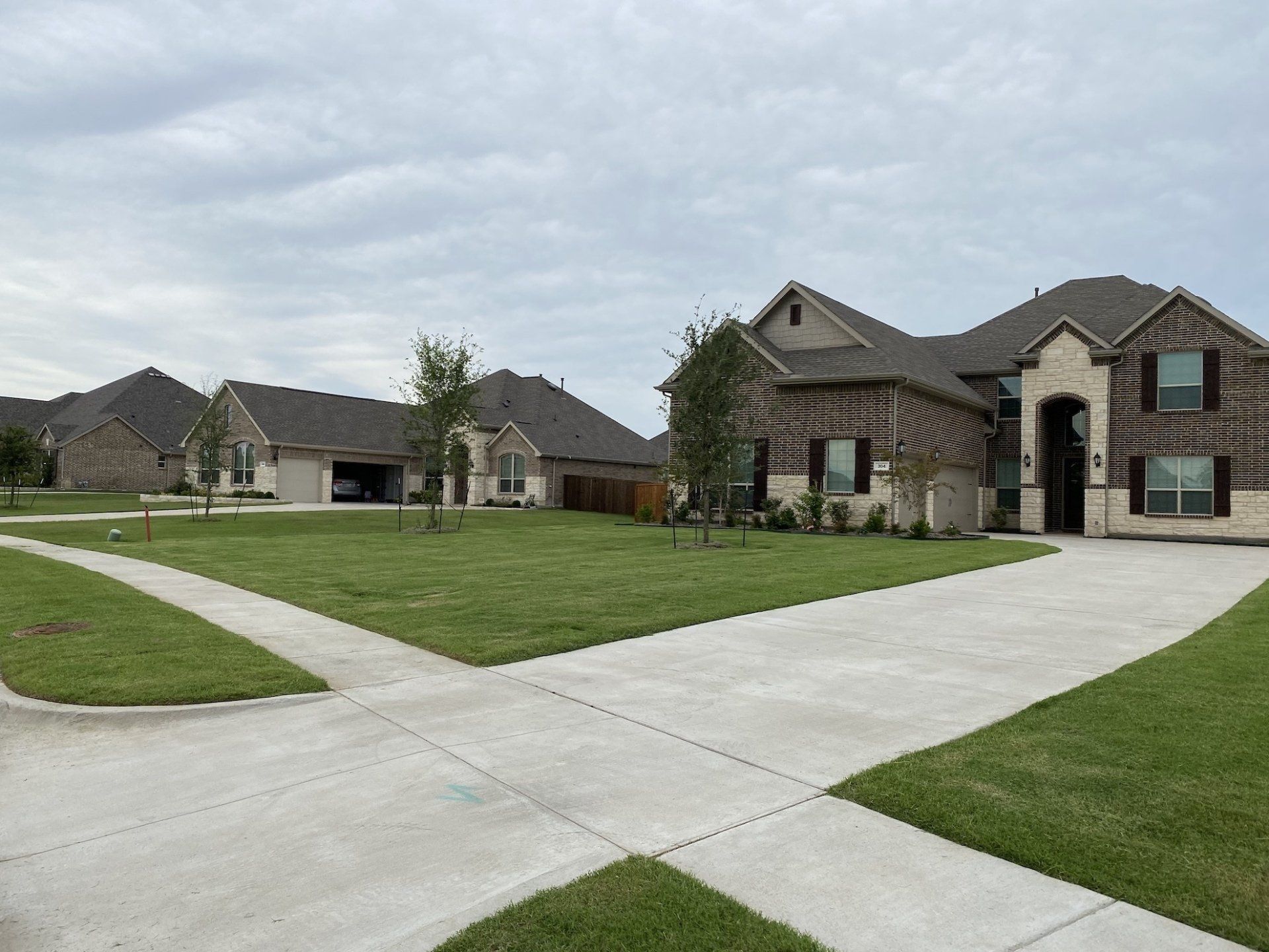 Landscape & Lawn Maintenance