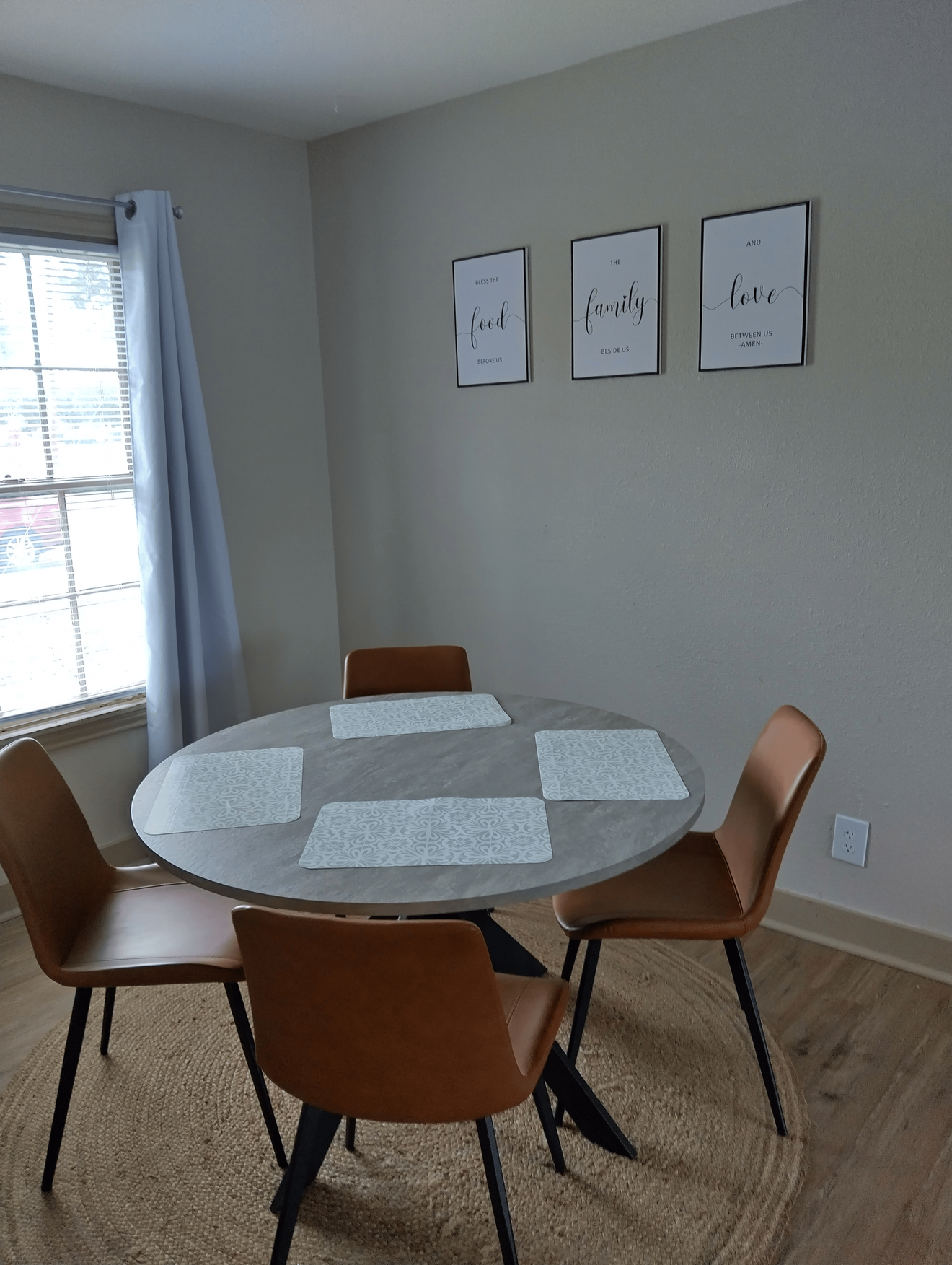 Living Rom, frames