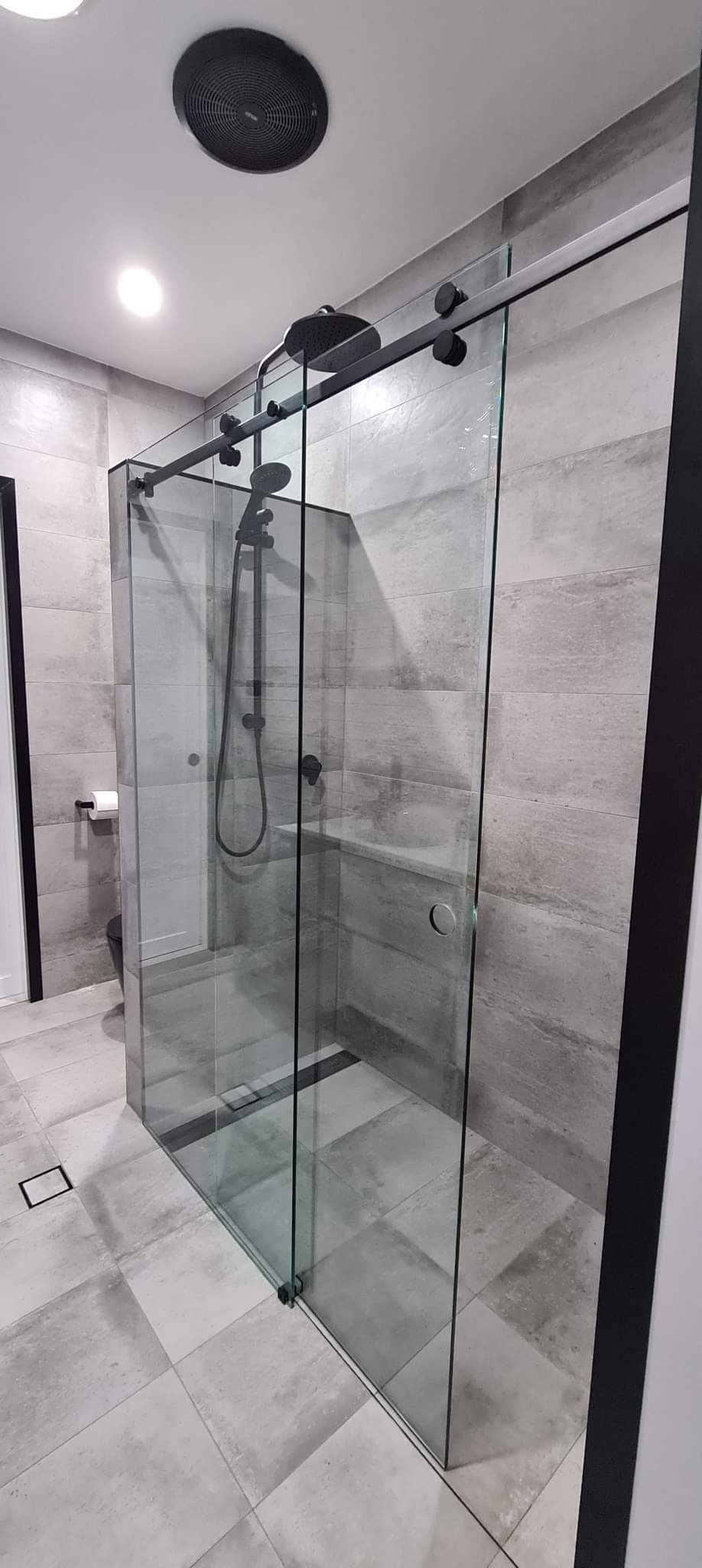 1 Frameless Shower Screens Newcastle Supply & Install