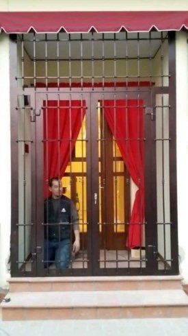 finestra con inferriata