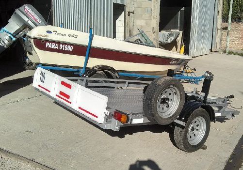 Metalurgica Peltzer, fabricación de tráileres.