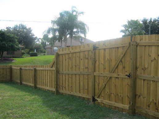 Wood Fence Gallery | Dave’s Fence Inc. | Central Florida