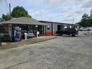 Paul's Alignment & Brake Service Gallery Image