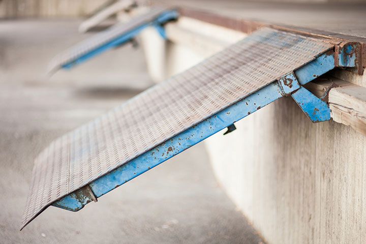 CORTINAS DE ACERO Y PUERTAS AUTOMÁTICAS CASTA