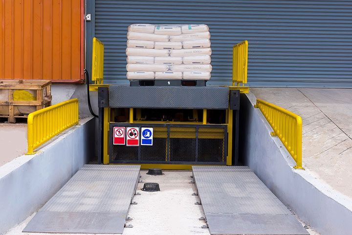 CORTINAS DE ACERO Y PUERTAS AUTOMÁTICAS CASTA