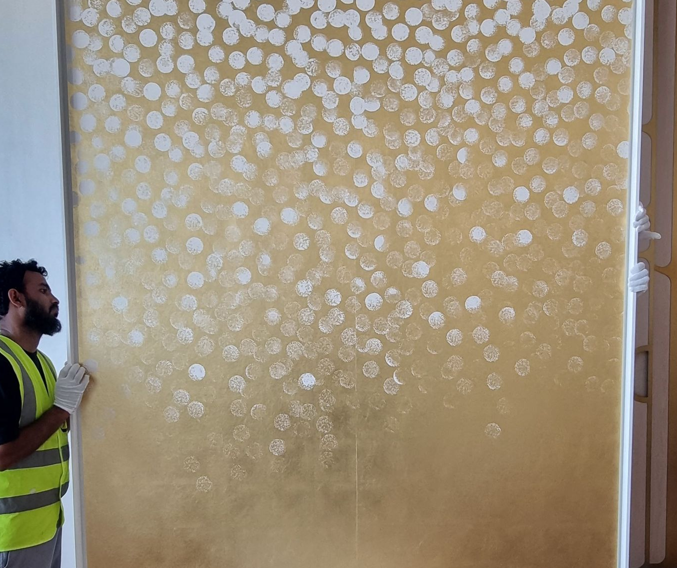 Art installation in Dubai in hotel residences art professional handlers art logistics