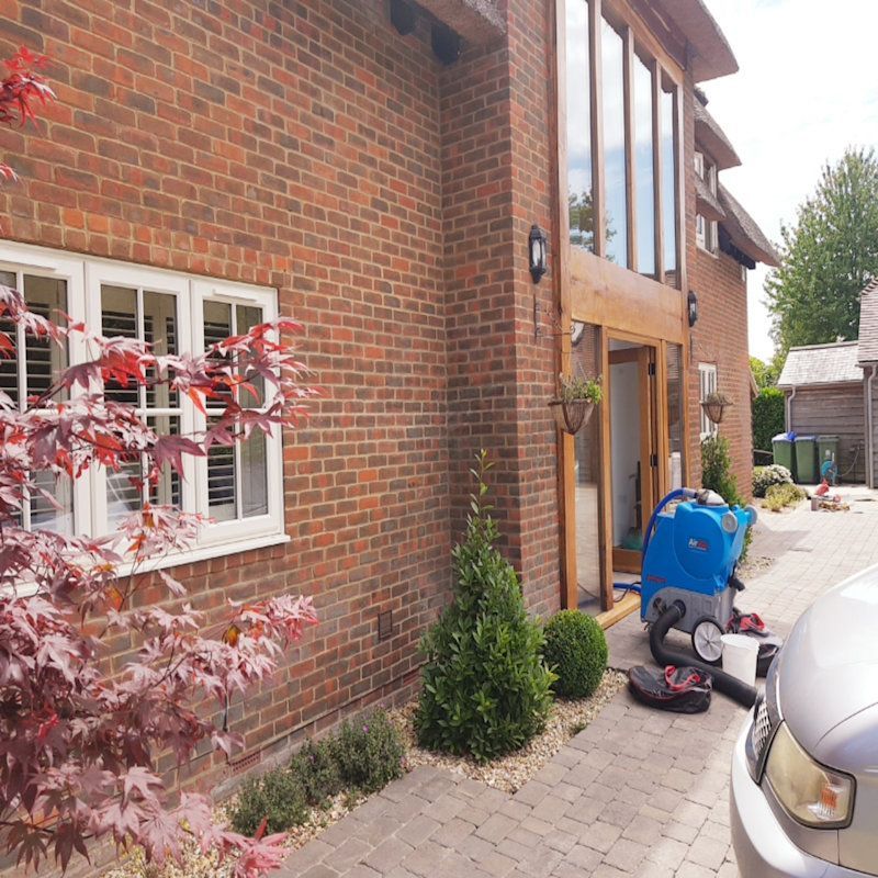 Carpet Cleaning Machine