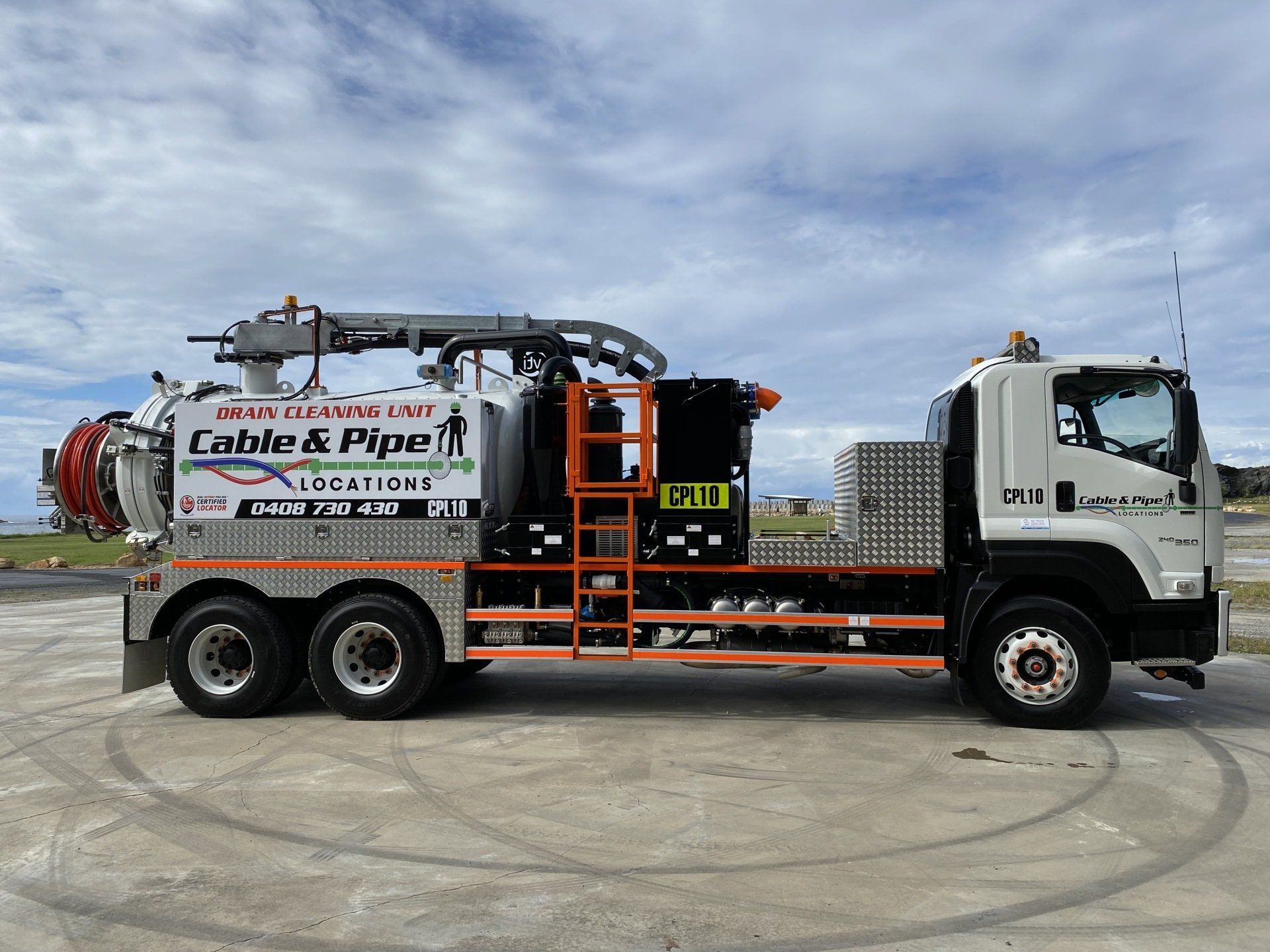 White Jetter Truck — Cable & Pipe Locations in Kempsey, NSW