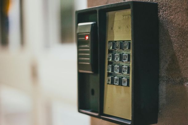 A Biometric Fingerprint Scanner with a Keypad A Biometric Fingerprint Scanner with a Keypad