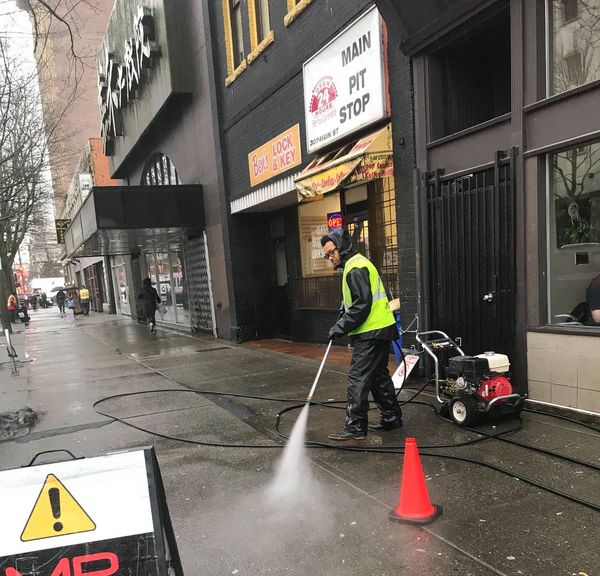 residential and commercial window cleaning