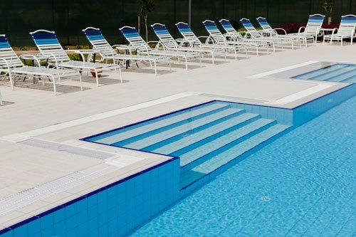 Hotel pool — Yorkville, IL — Travel Services of Yorkville