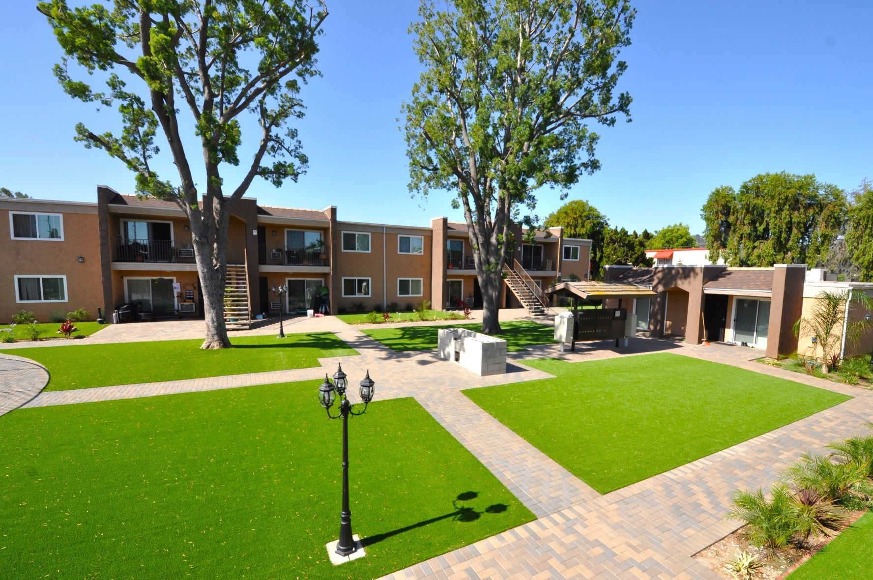 Silver Oaks Apartments with trees