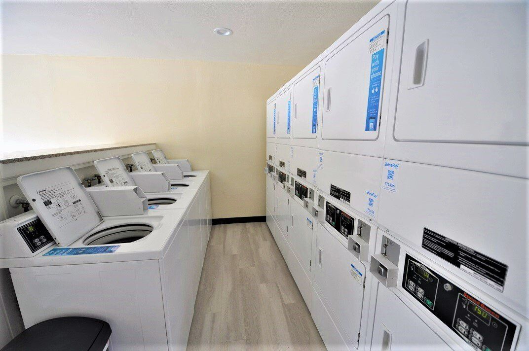 Mesa Cove Apartments laundry machines
