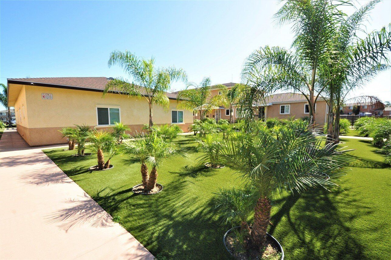 Parkview Apartments outside with trees