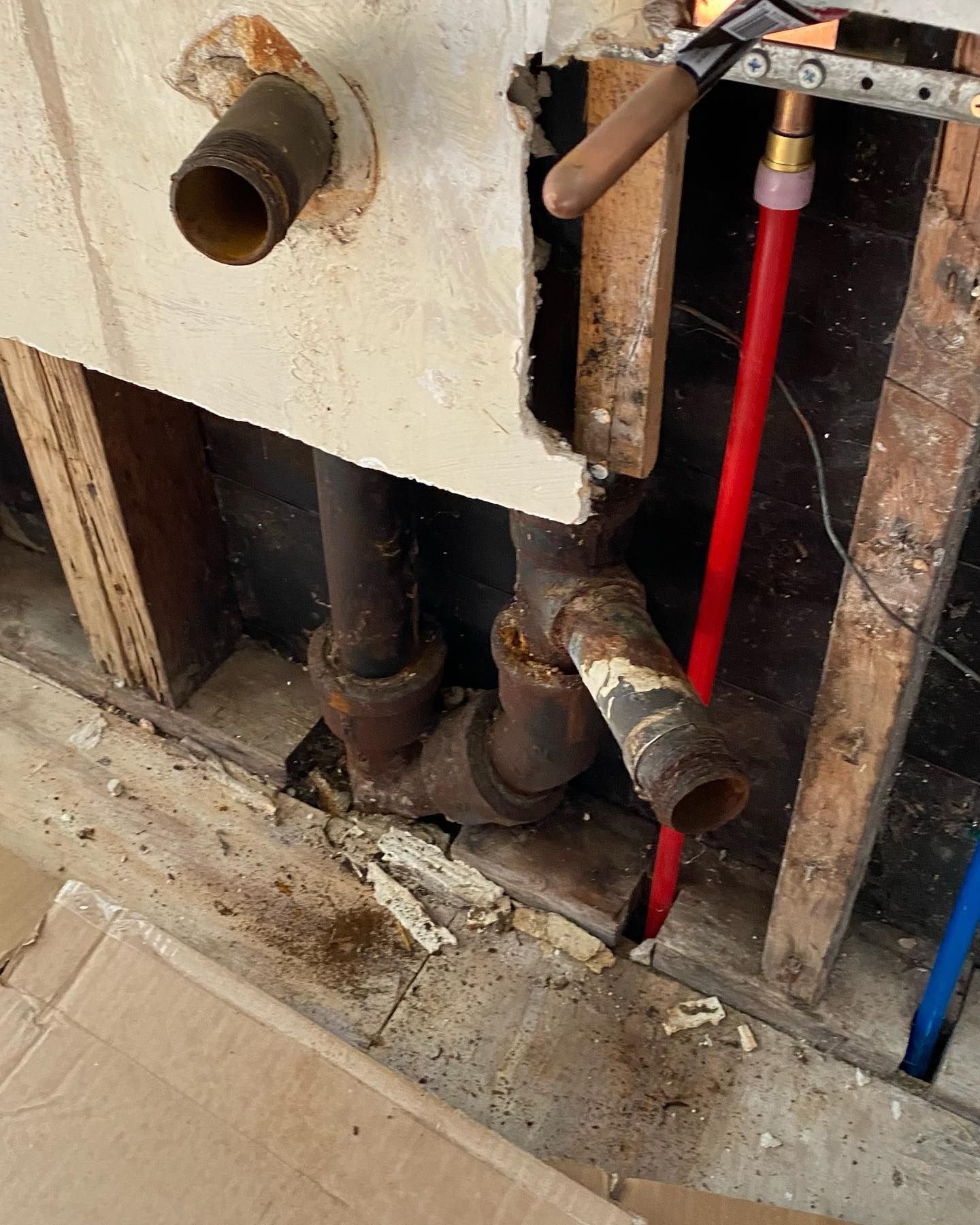 A Close-up Of A Pipe In A Wall - Anaheim, CA - J & L Plumbing Services