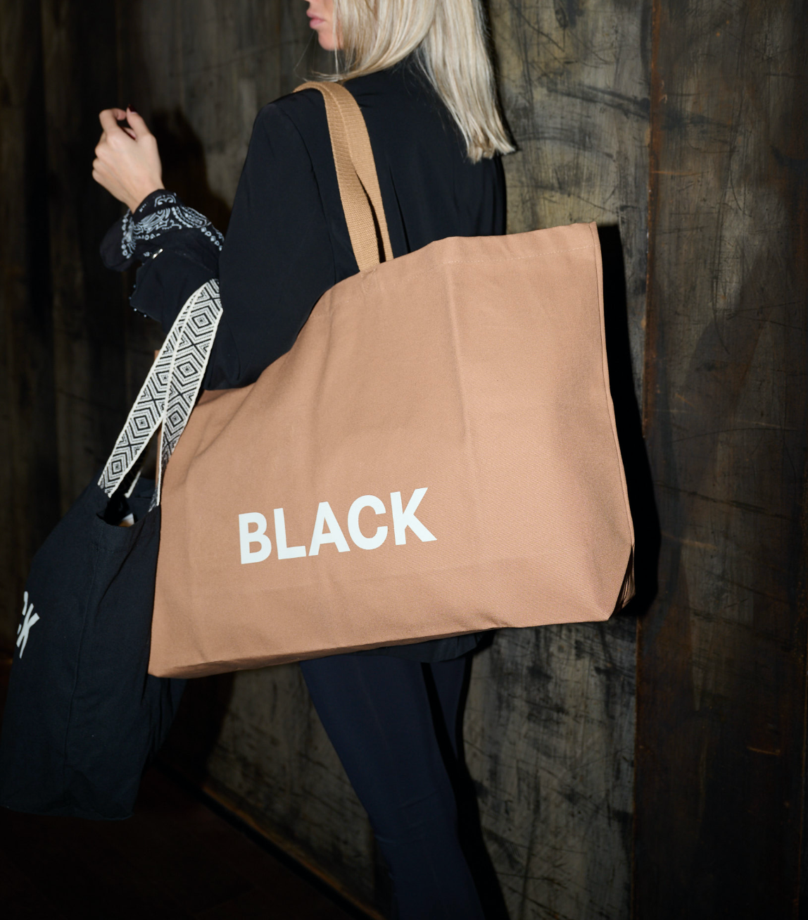 Shopper in tela premium personalizzabile per boutique multi brand