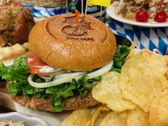 Burger And Chips — Jasper, IN — Schnitzelbank Restaurant