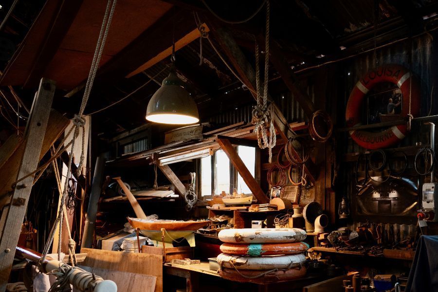 History presentation geology of Point Gellibrand