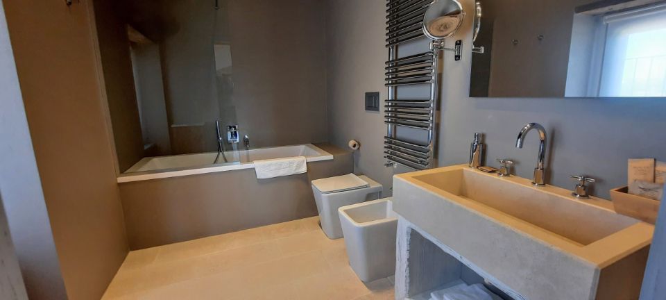 Camera b&b con vasca uso doccia