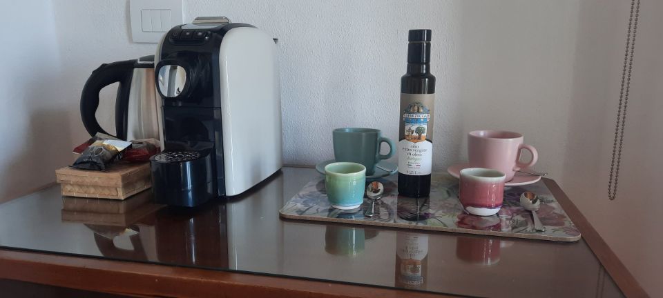 Camera matrimoniale con macchina del caffè