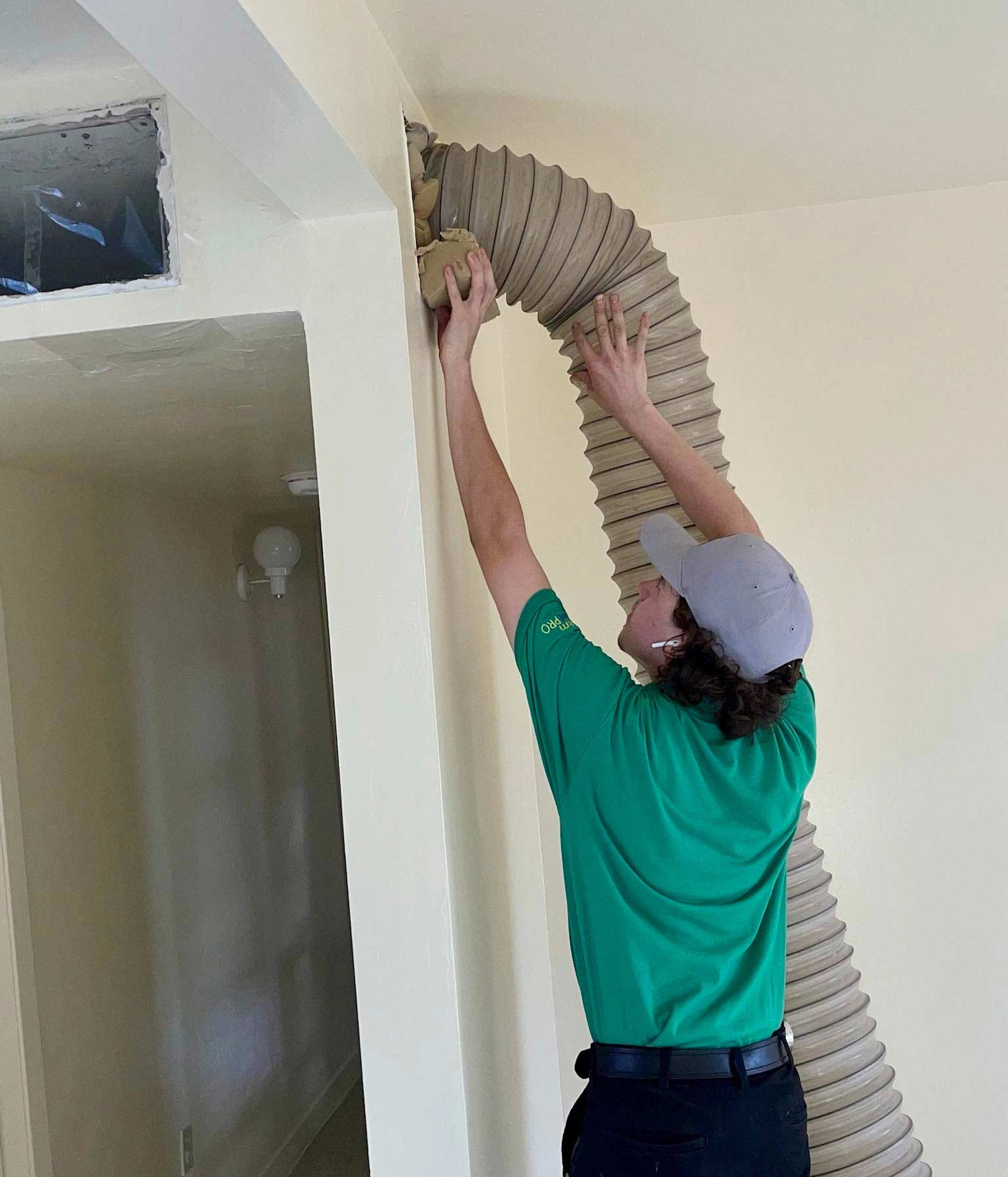 How to Remove Odors From Air Ducts Tips from Cleaning Pros