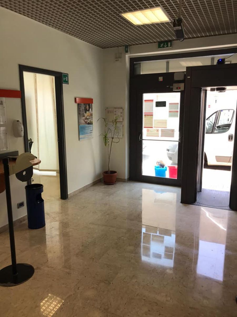 Abitazione con pavimento in marmo a Palermo