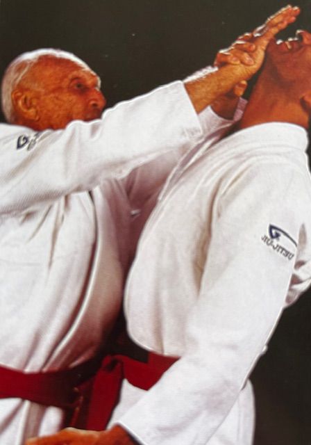 Students practicing passing the guard using striking to create opportunities