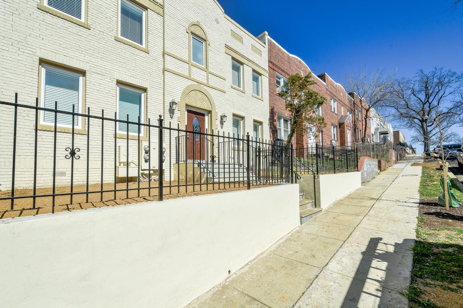 1222 Queen St Photo Gallery