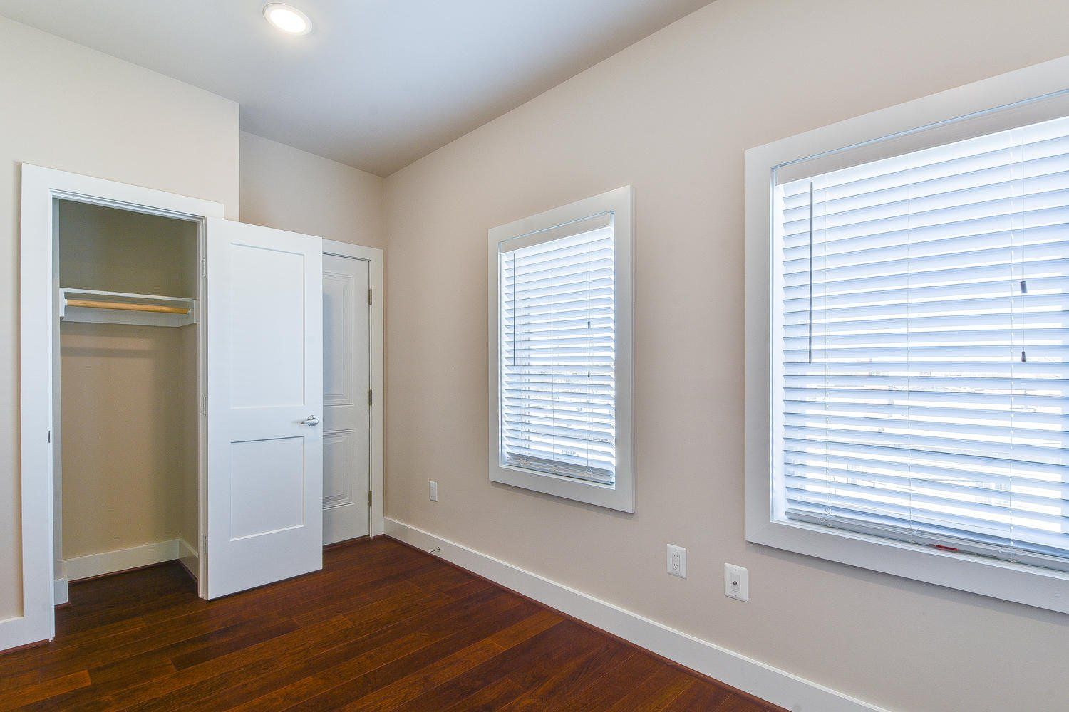 1222 Queen St Photo Gallery