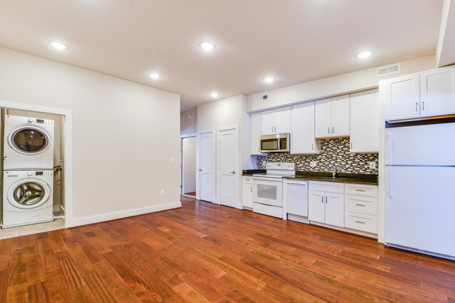 1222 Queen St Photo Gallery