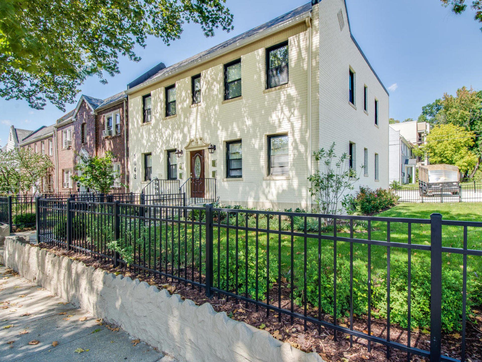 1842 M Street Photo Gallery