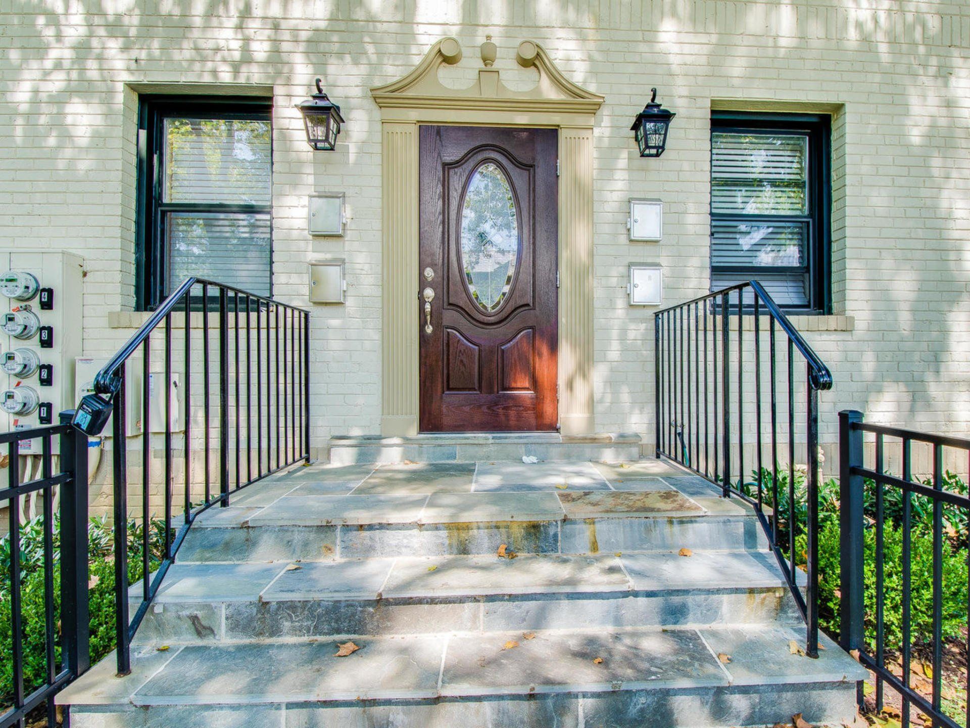 1842 M Street Photo Gallery