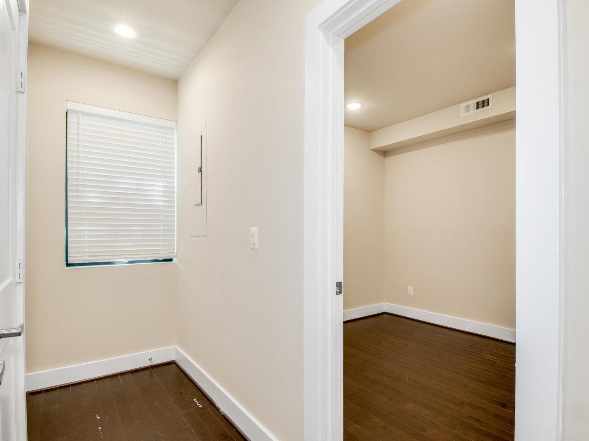 1842 M Street Photo Gallery